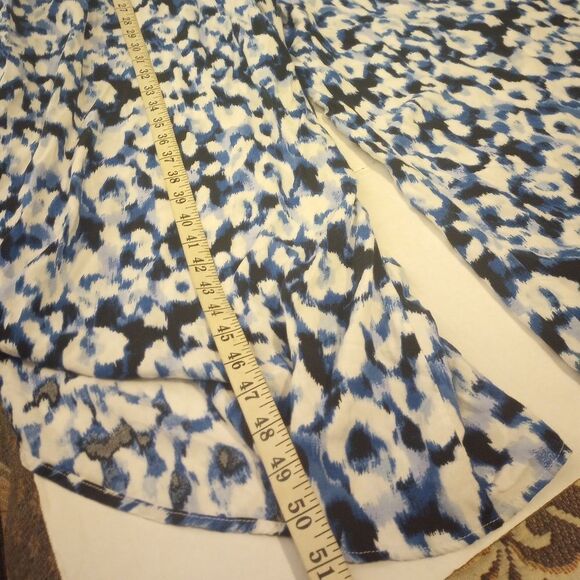 Easy street abstract print romper with asymmetrical wide leg & spaghetti… - Picture 9 of 10